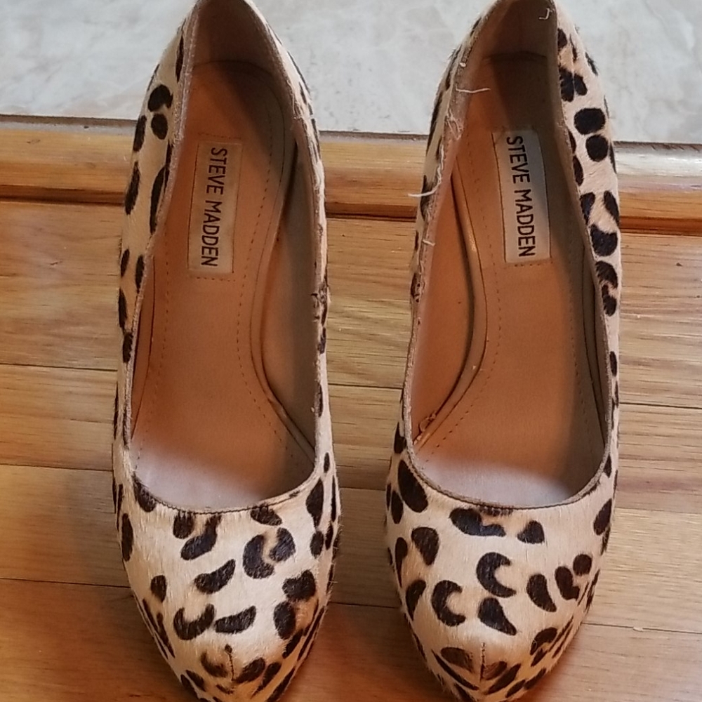 Heels - Picture 3 of 3